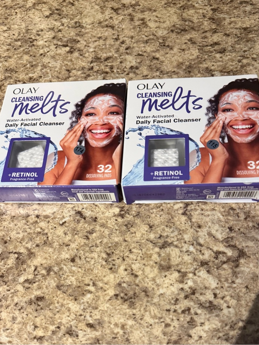 OLAY Cleansing Melts Two Packs Daily Facial Cleanser New Sealed 64 Pads